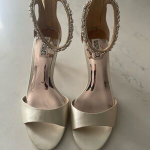 Badgley Mischka Cream and Silver Heels